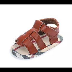 Baby plaid sandals